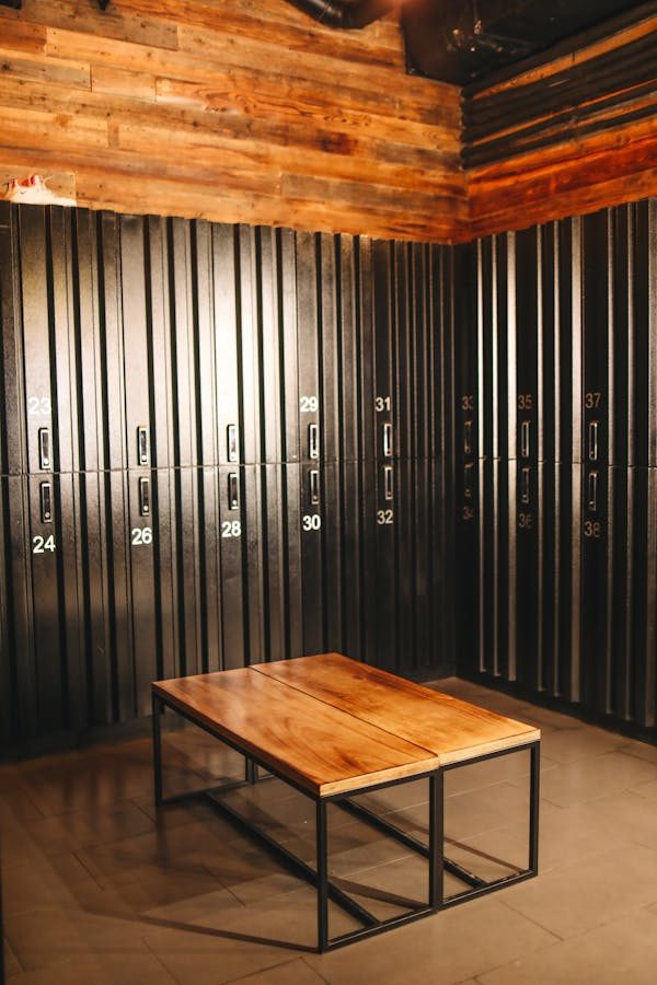 Armoires vestiaires : style et fonctionnalité pour tous les besoins